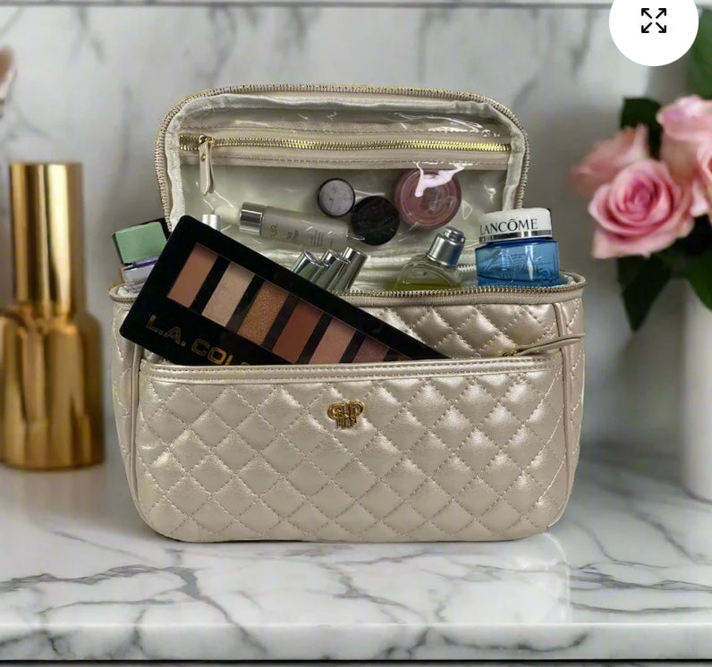 Classic Train Case Pearl Quilted by Pursen