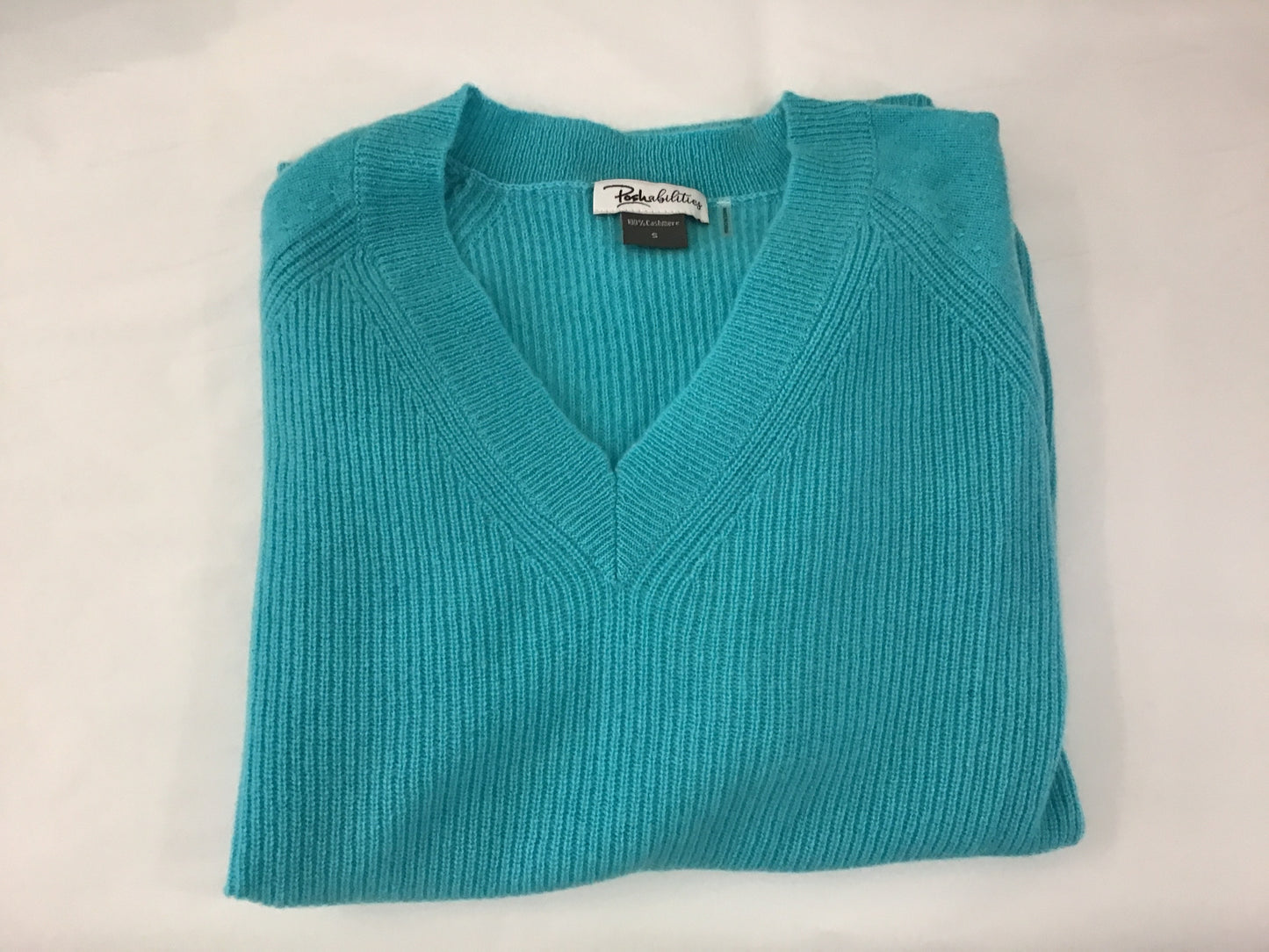 100% Cashmere V-Neck Shaker Sweater in Turquoise by Pure Amici