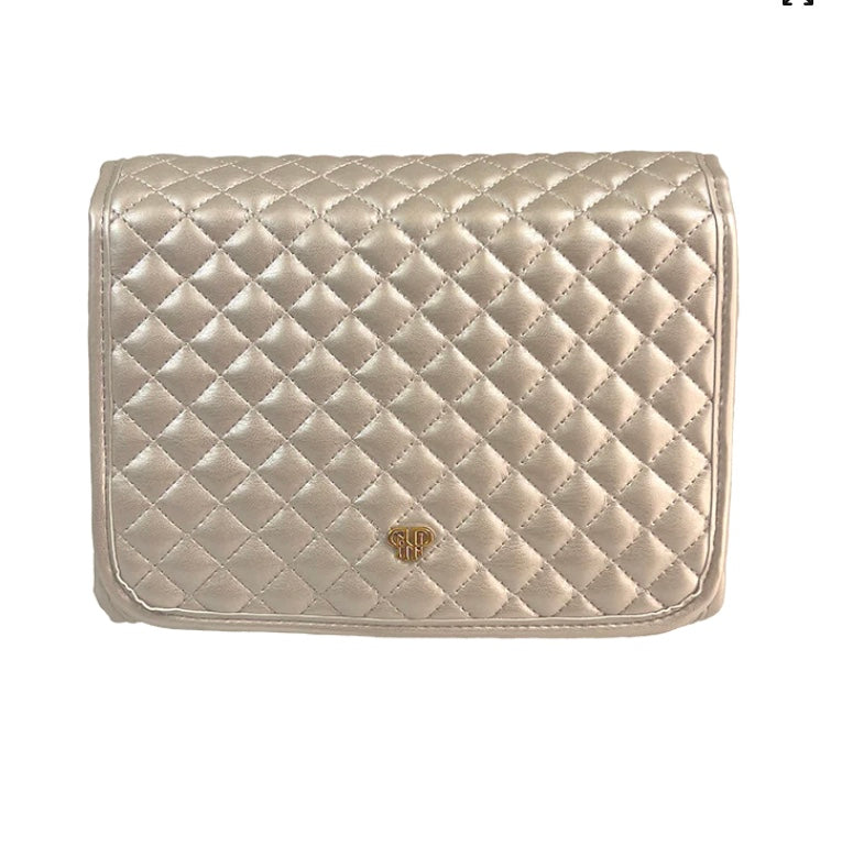 Classic Toiletry Case Pearl Quilted by Pursen