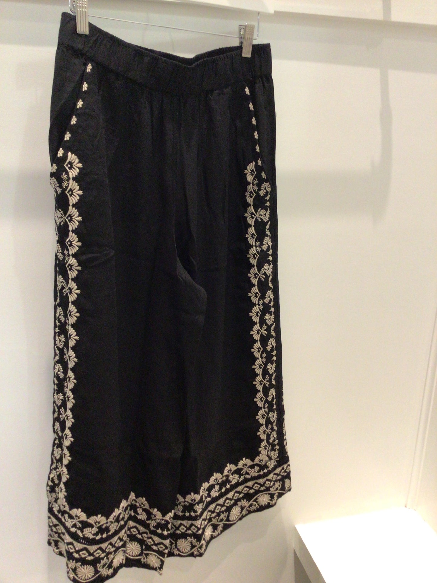 Villa Pant-Talia by Johnny Was