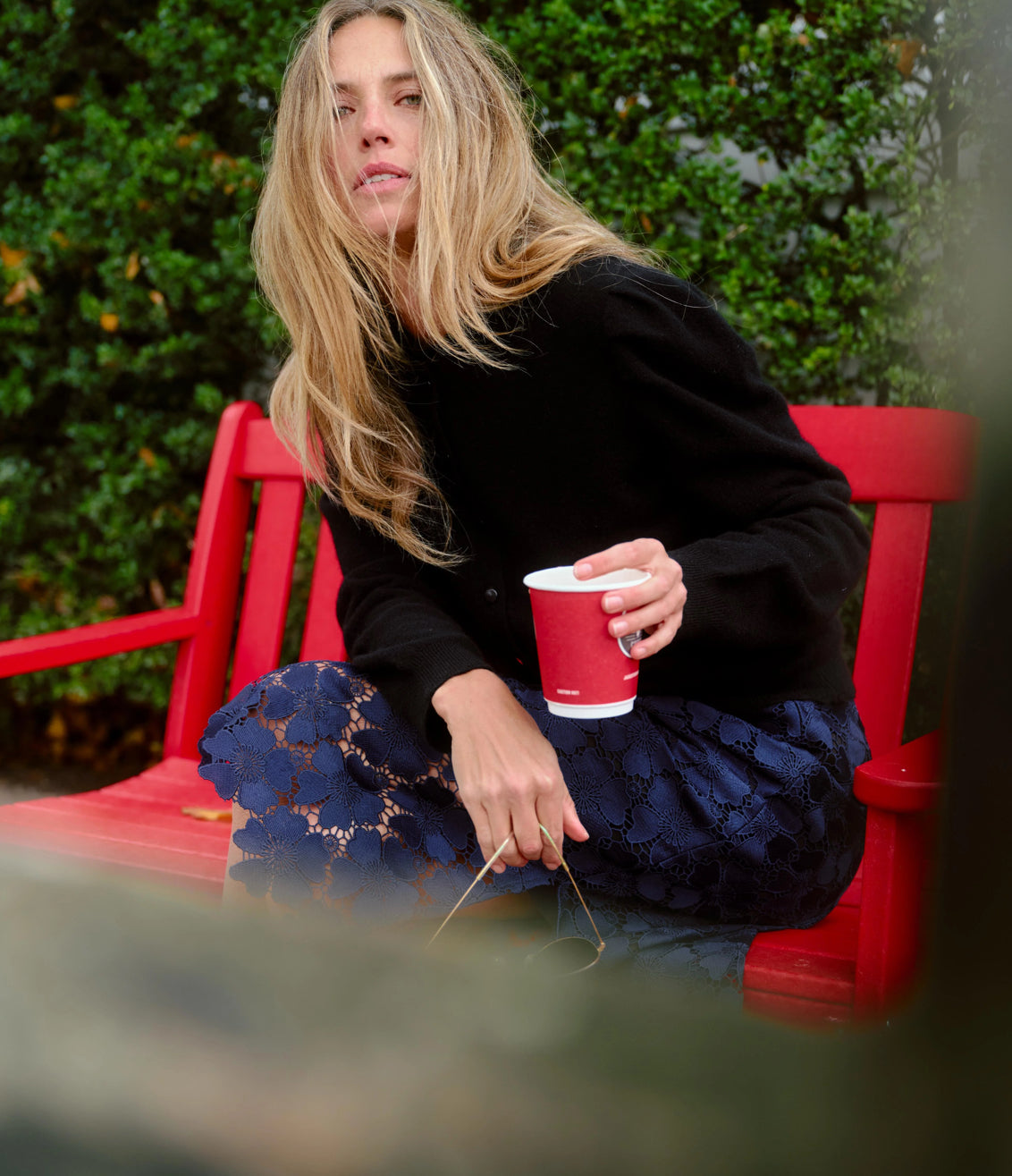 Lucy Long Sleeve Cashmere Sweater in Noir by Cartolina