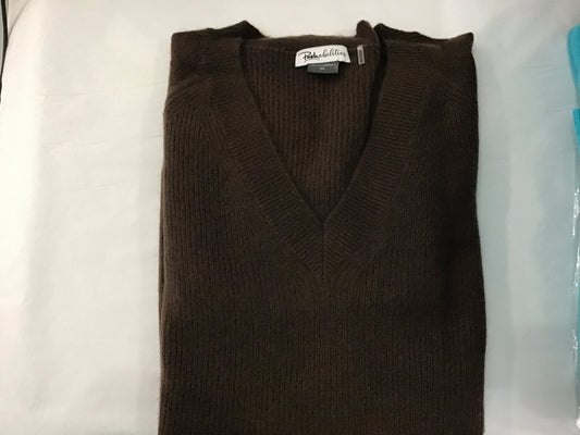100% Cashmere V-Neck Shaker Sweater in Coffee by Pure Amici