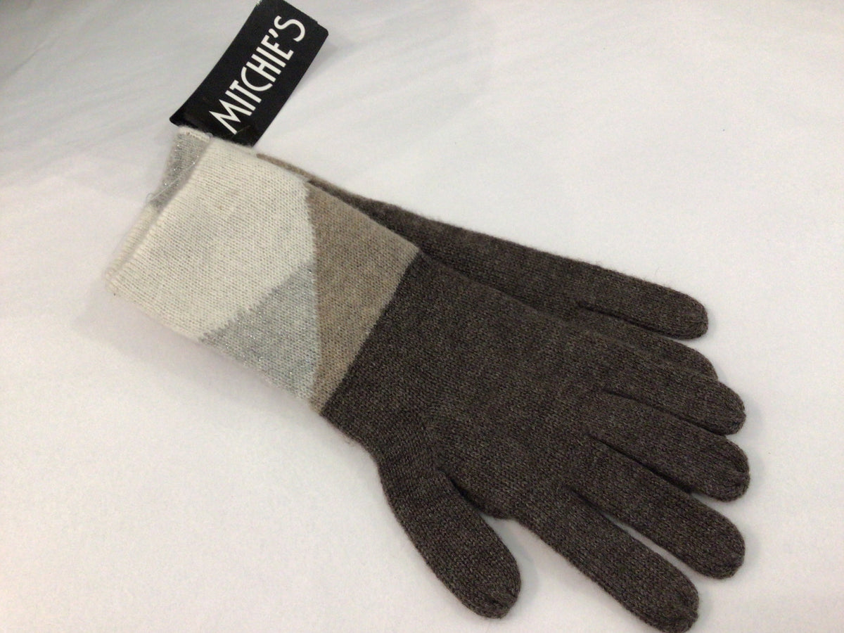 Mix Abstract Colorblock Knit Gloves by Mitchie’s Matchings