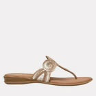 Nikky Sandal in Cuero by Andre Assous