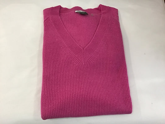 100% Cashmere V-Neck Shaker Sweater in Cerise by Pure Amici