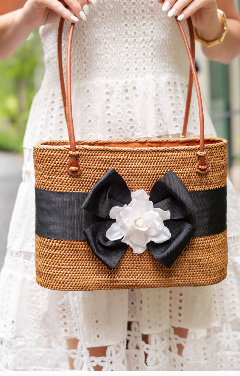Large Charlotte - Loop Bow with Gardenia by Lisi Lerch