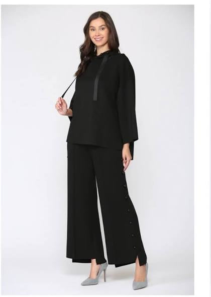 Farrah Pearl Pant in Black by Joh