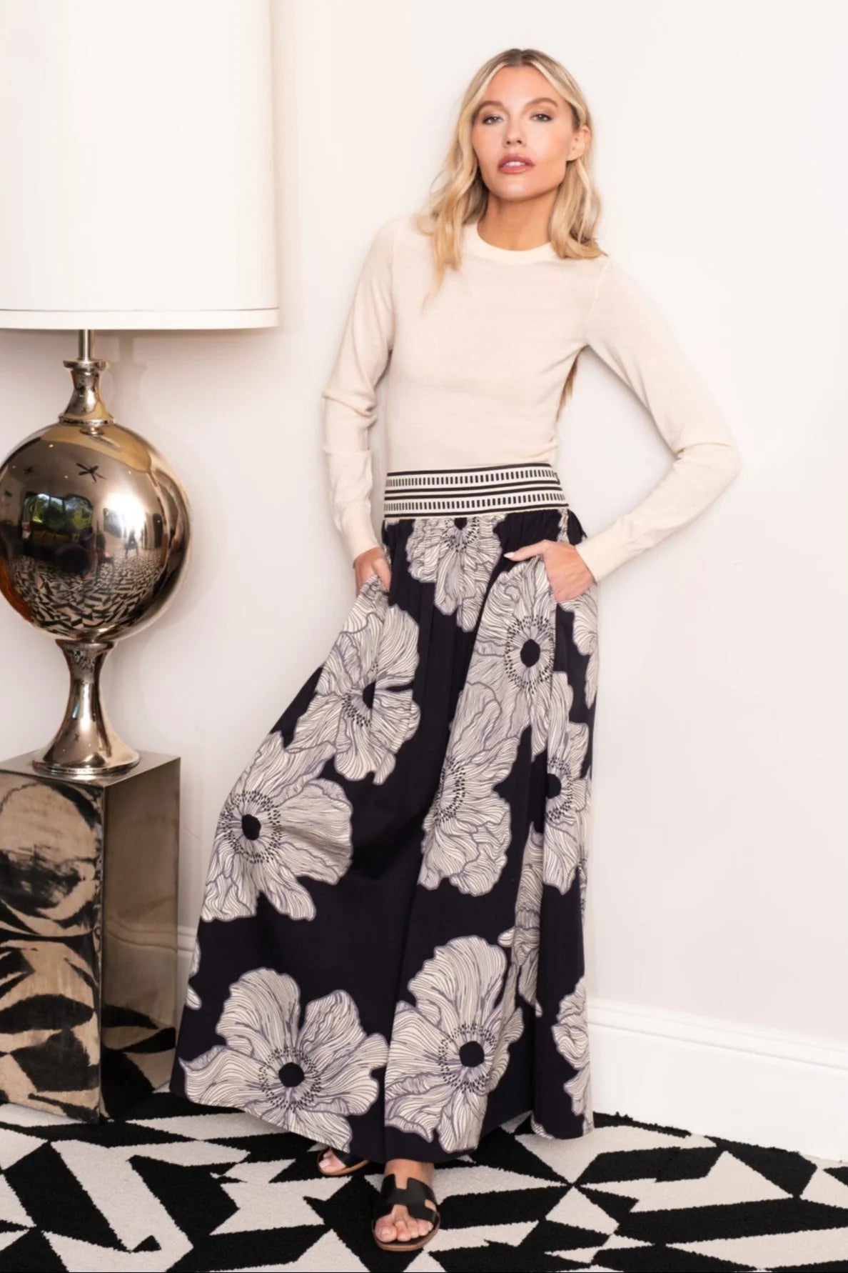 Lillian Skirt in Midnight Poppy