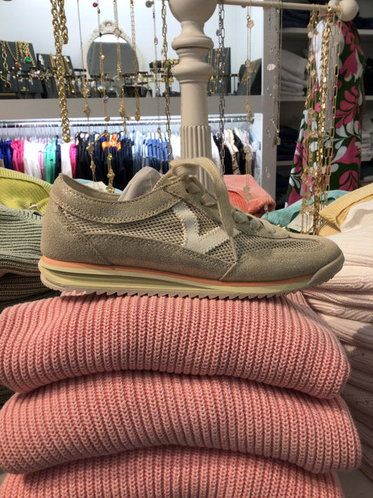 WOMEN'S SATURNO METALLIC  in Platino  by Victoria