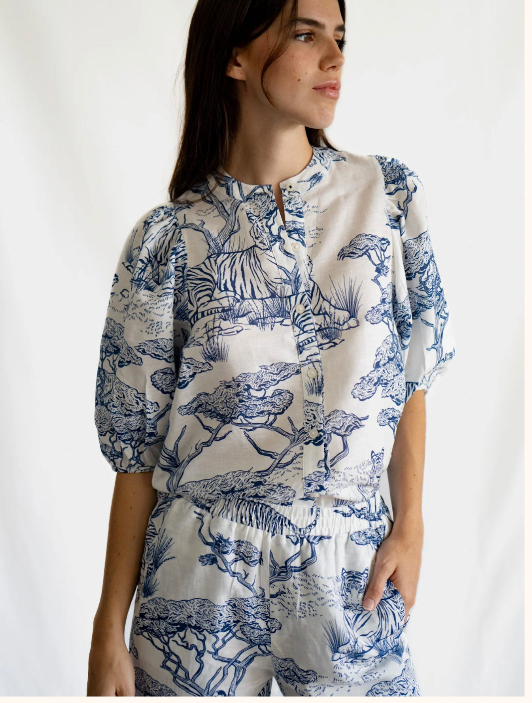 Balloon Shirt in Safari White by Las Surenas