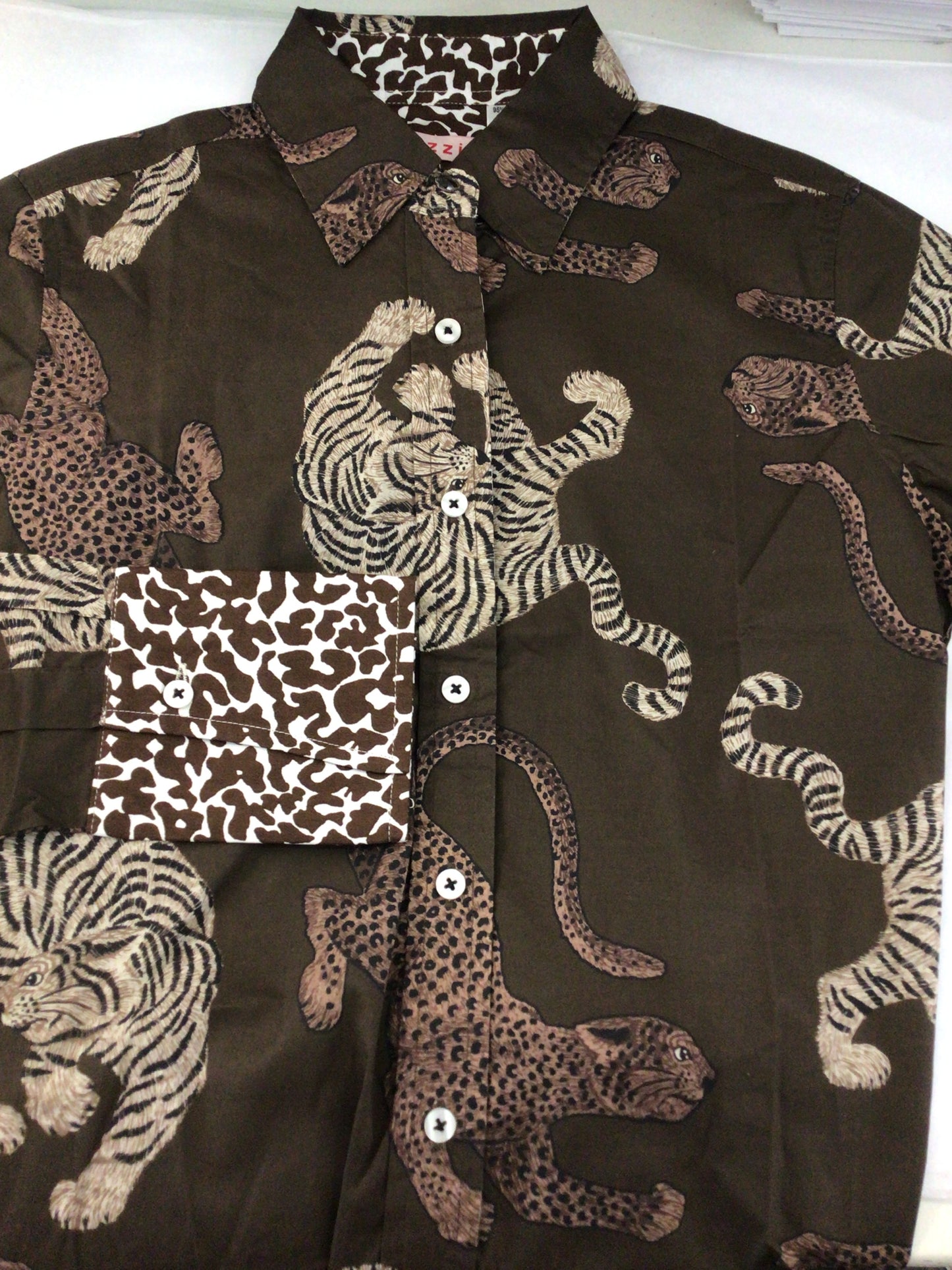 Rome shirt chocolate Cats