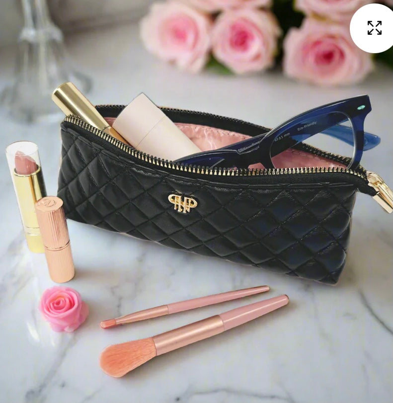 Sleek Stash in Timeless Quilted in Black by Pursen