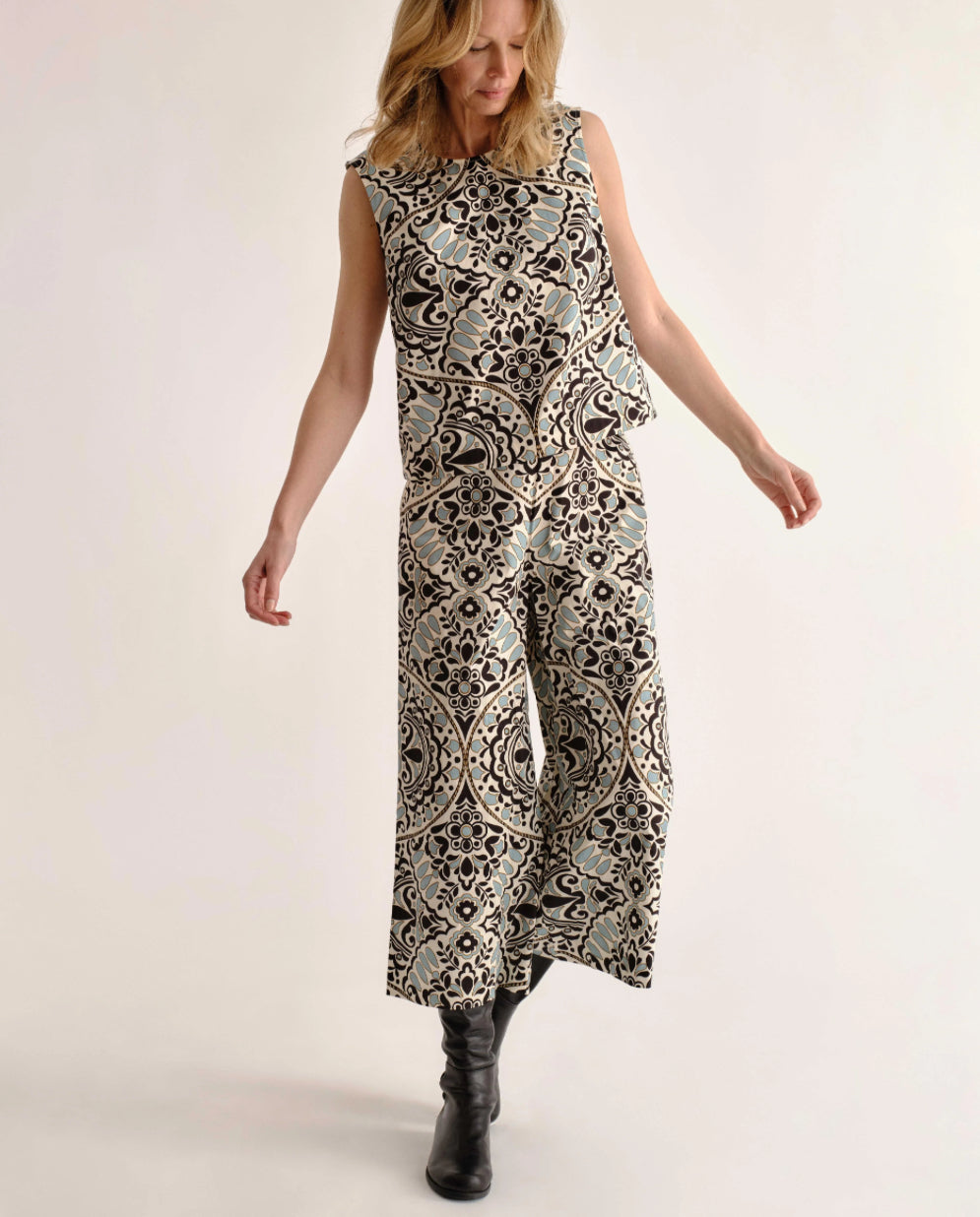Linda Shell Top in Floral Medallion Tidal Pool by Cartolina