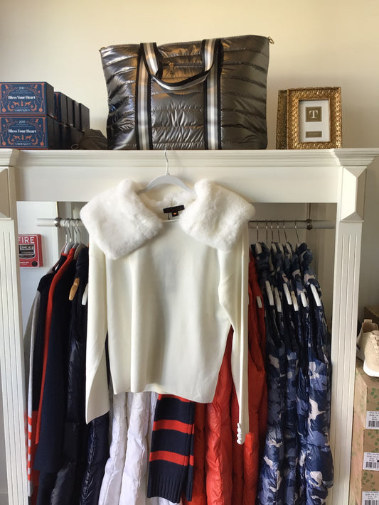 White Renuar sweater with removable faux fur collar