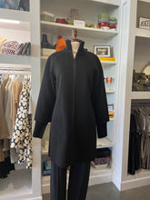 Load image into Gallery viewer, RIB SLEEVE ZIP MOCK COAT in black by Kinross
