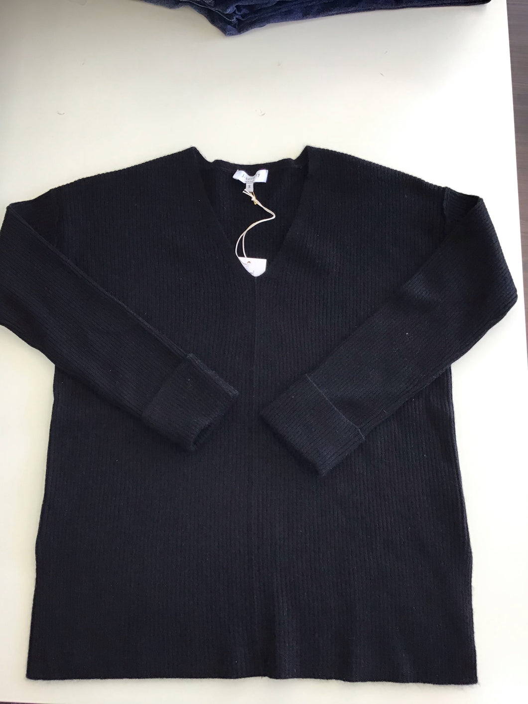 Exclusive Ribbed Cuffed Cashmere Sweater in Black by J Society