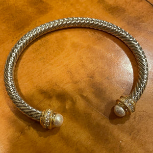 101 Medium Cable Bracelet with Pearl and “Diamond” Design